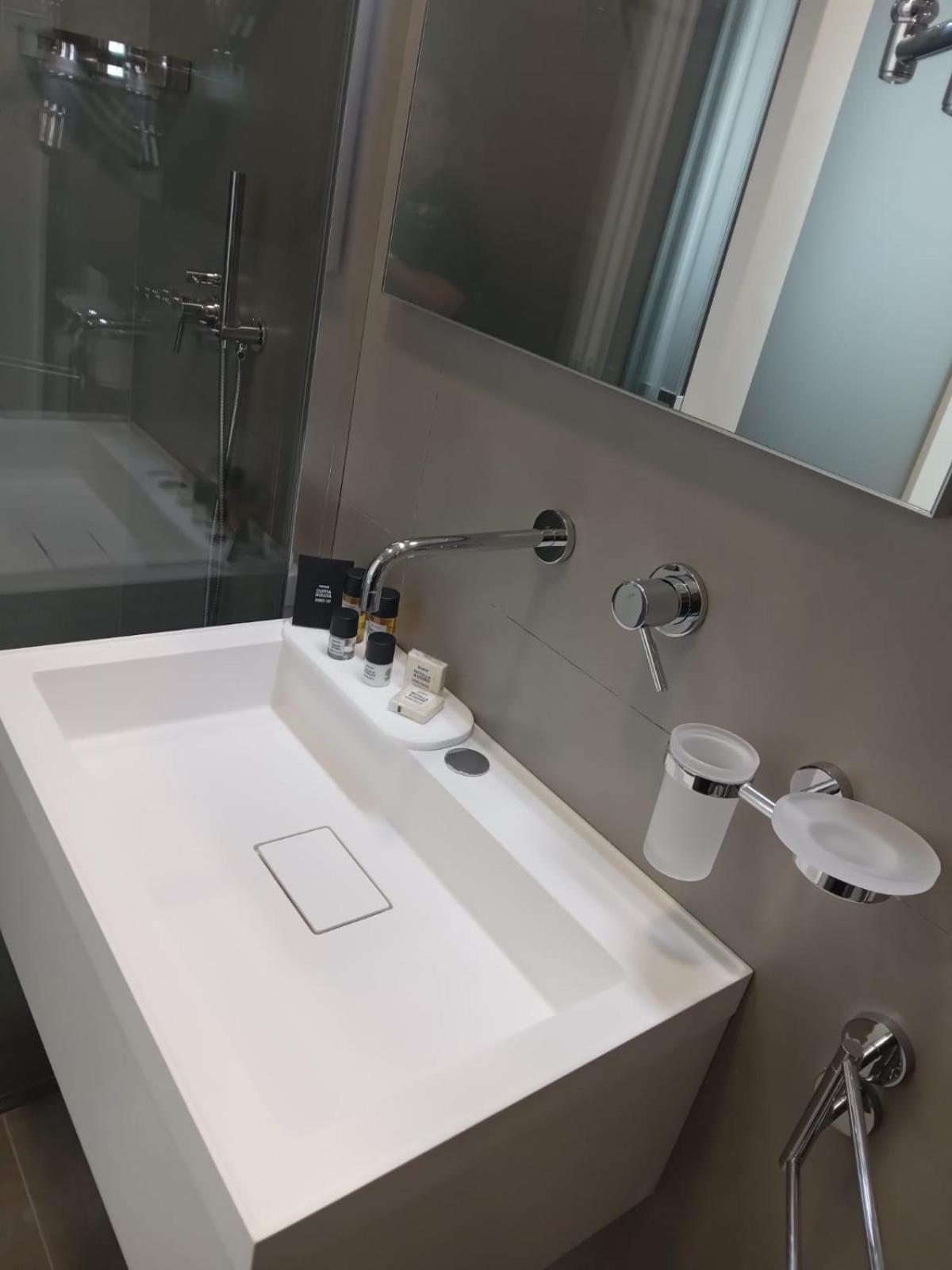 De Guidani Experience Hotel Lecce Szoba fotó